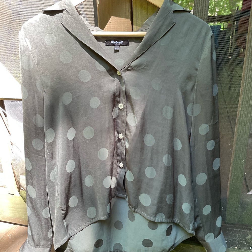 green polka dot madewell button down top size small